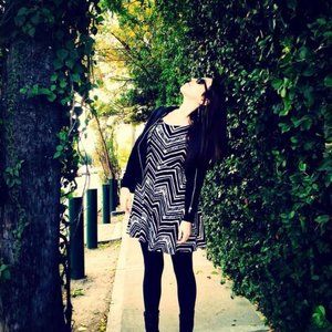 Black and white patterned dress